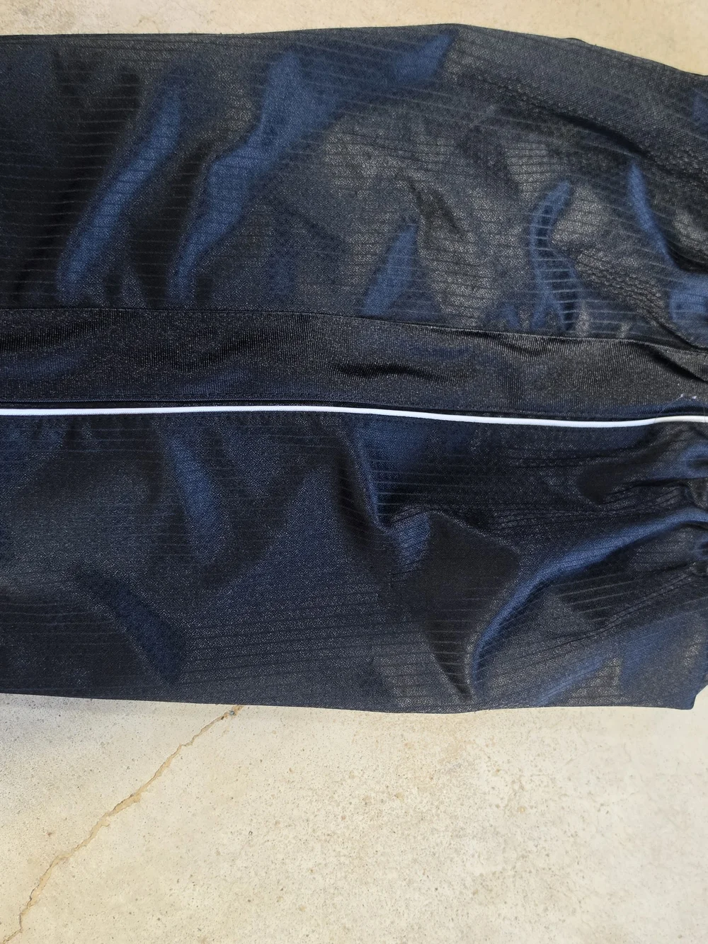Nike Boys Black Dri-FIT Athletic Basketball Shorts White Trim Size Small 8